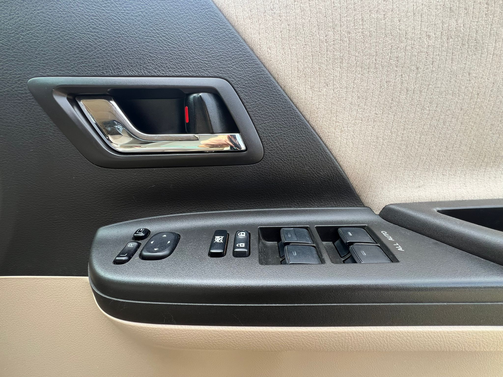 TOYOTA ALPHARD 2013, 240X PLATINUM SELECTION, 2.4 PETROL FULLY LOADED, 8 SEATER, BLACK ONYX PAINT, BEIGE CLOTH INTERIOR