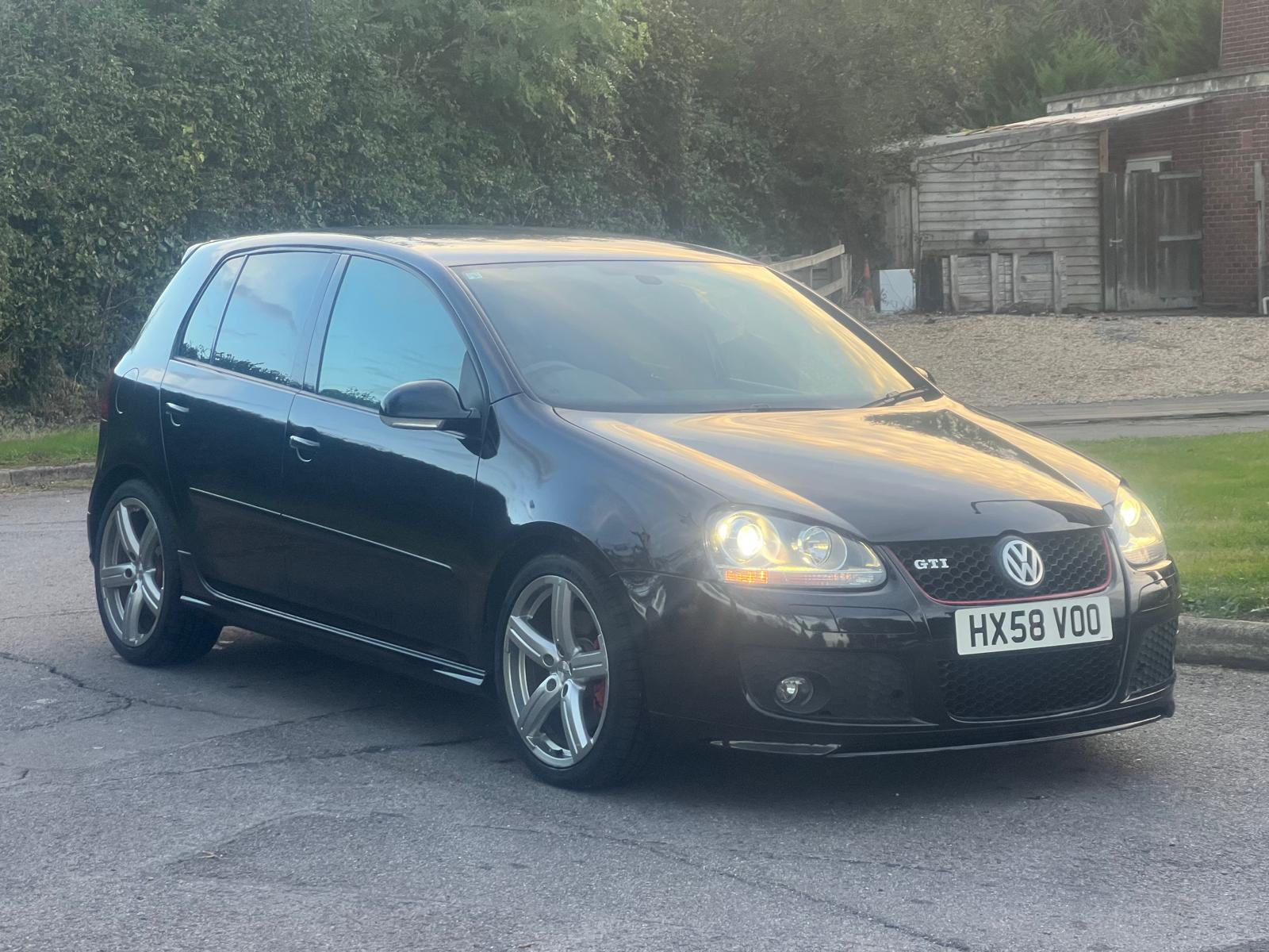 VOLKSWAGEN GOLF GTI 2009, PIRELLI EDITION, 2.0 PETROL FULLY LOADED, 5 SEATER, BLACK MAGIC PEARL PAINT, BLACK AND GREY HALF LEATHER INTERIOR