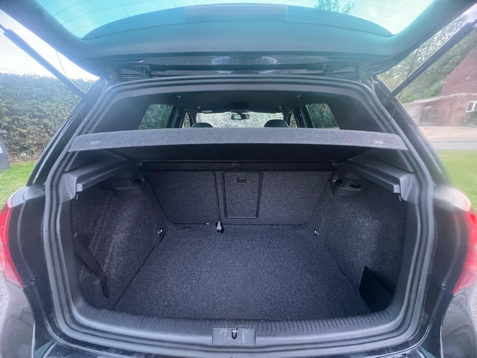 VOLKSWAGEN GOLF GTI 2009, PIRELLI EDITION, 2.0 PETROL FULLY LOADED, 5 SEATER, BLACK MAGIC PEARL PAINT, BLACK AND GREY HALF LEATHER INTERIOR